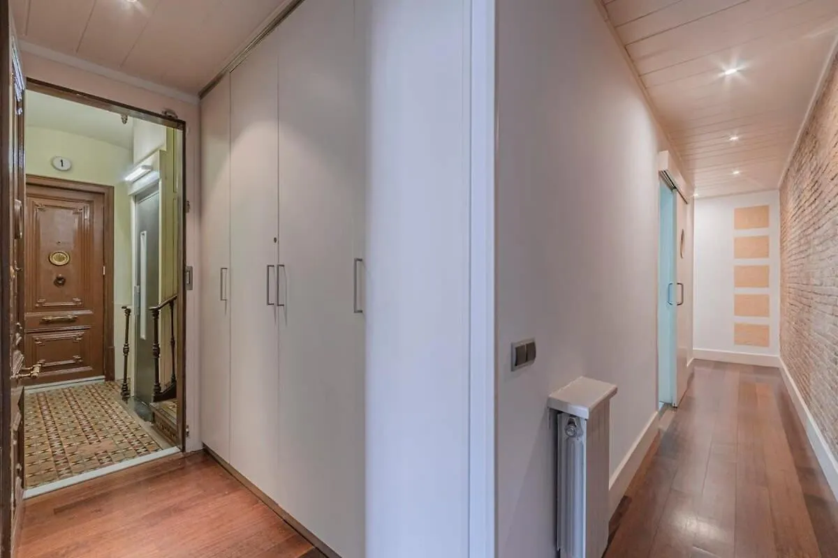 ברצלונה Cozy And Bright 3Bd Apartment By Gran Via